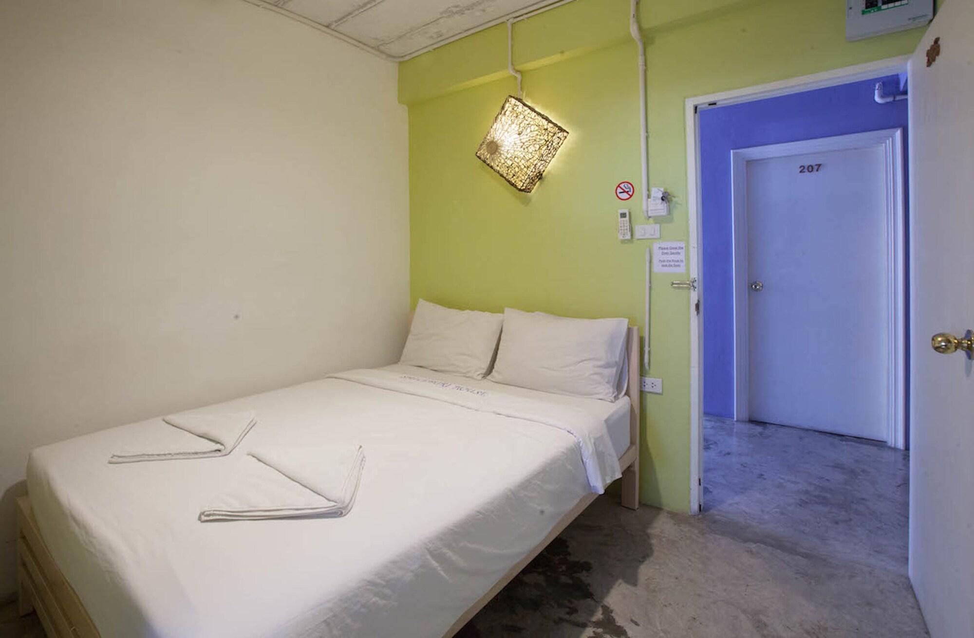 At Smile Oasis Houses Бангкок Экстерьер фото