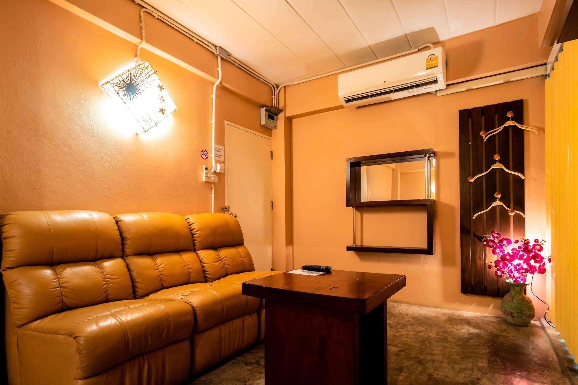 At Smile Oasis Houses Бангкок Экстерьер фото